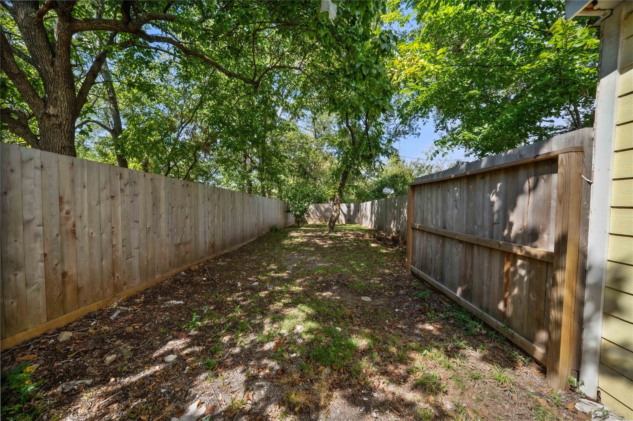 1011 S Armstrong Avenue Denison TX 75020