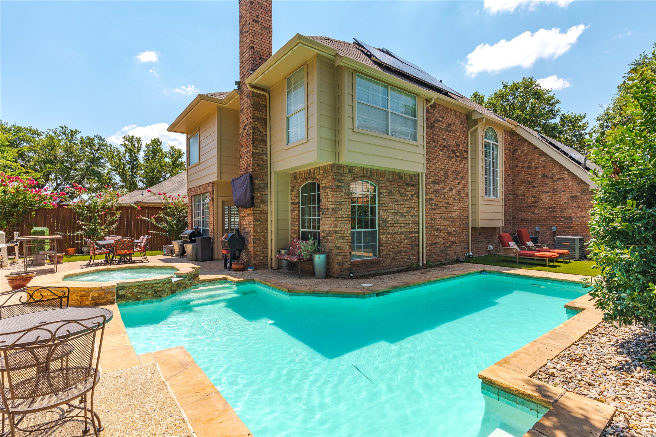 9839 Cliffside Drive Irving TX 75063