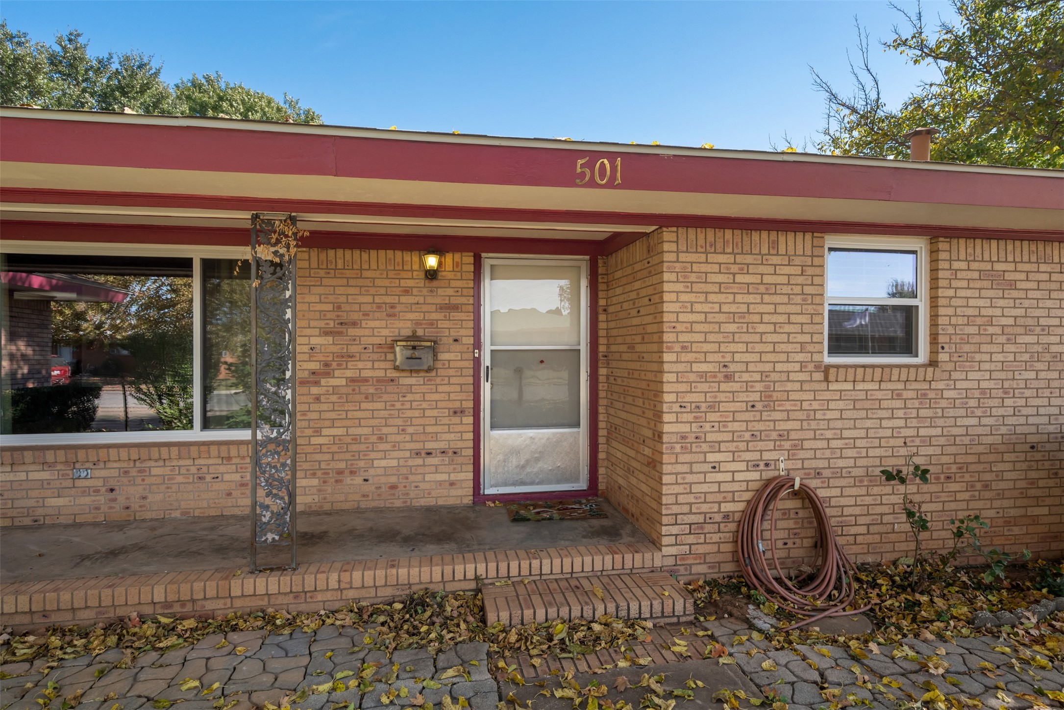 501 S Hilltop Street Burkburnett TX 76354