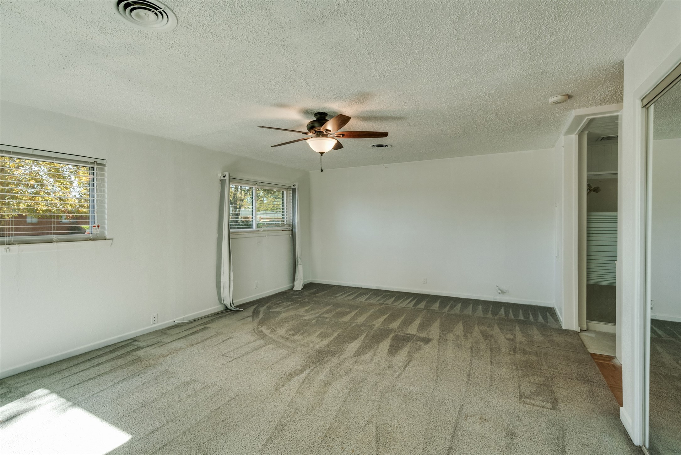 501 S Hilltop Street Burkburnett TX 76354