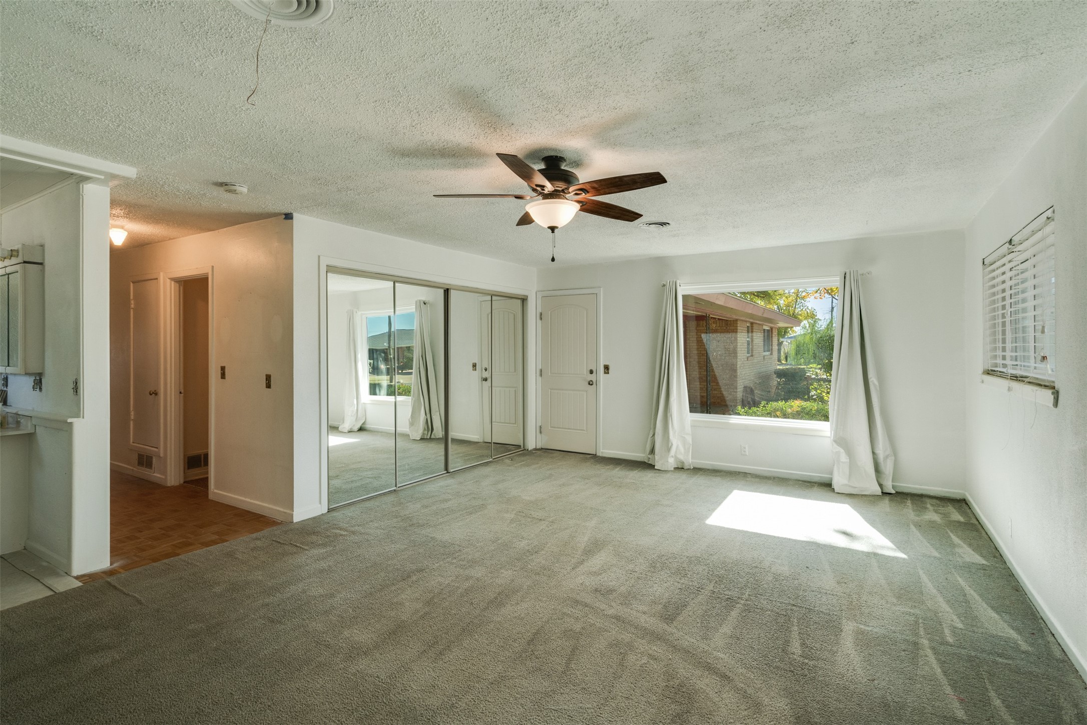 501 S Hilltop Street Burkburnett TX 76354