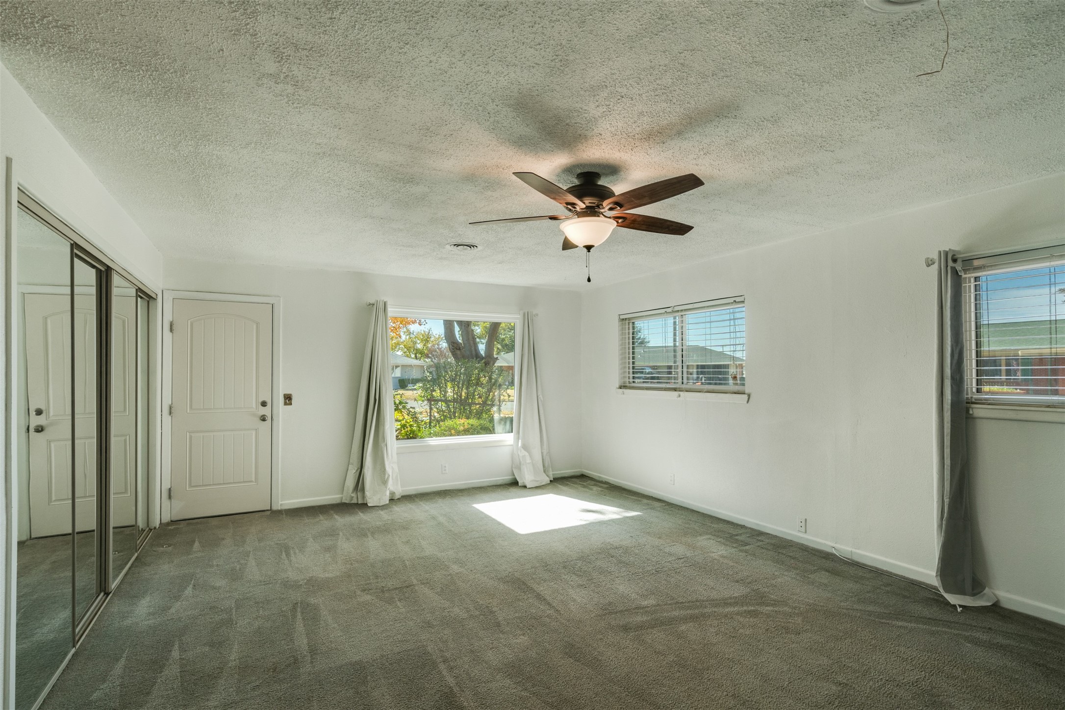 501 S Hilltop Street Burkburnett TX 76354