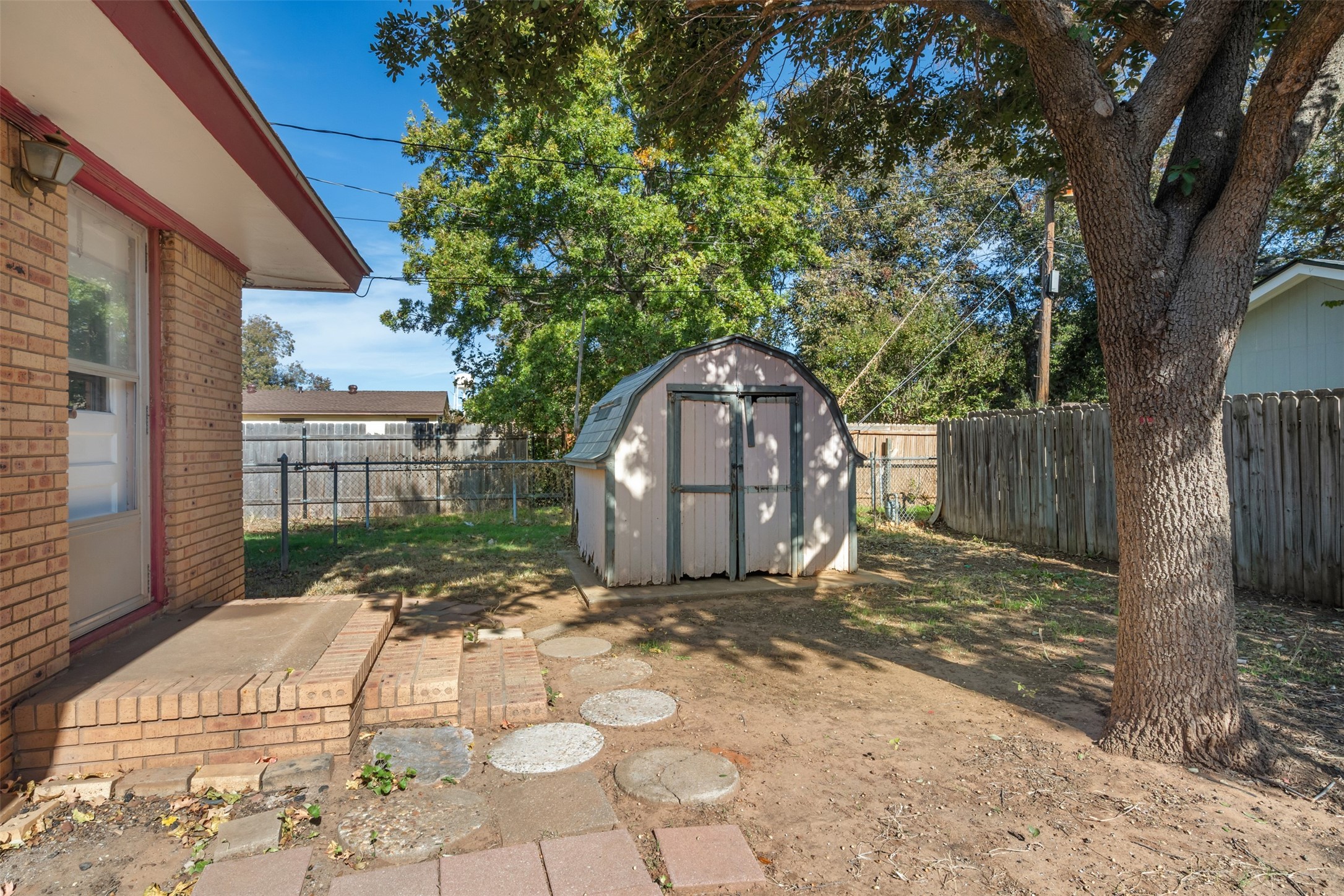 501 S Hilltop Street Burkburnett TX 76354