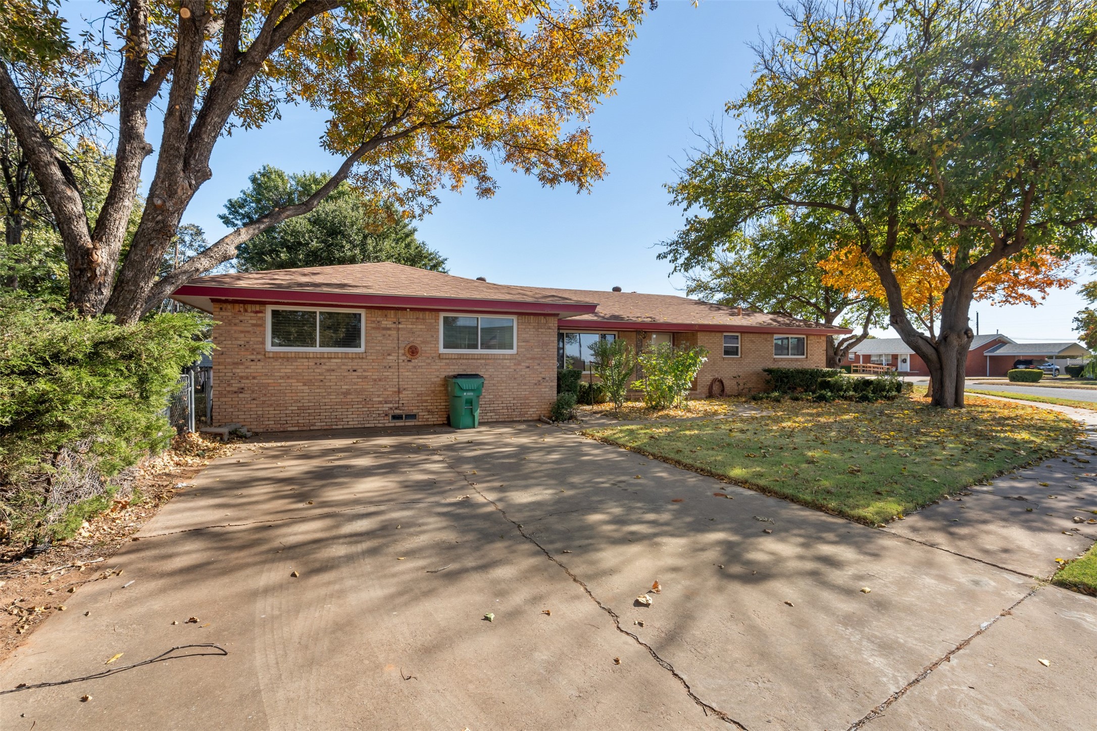 501 S Hilltop Street Burkburnett TX 76354