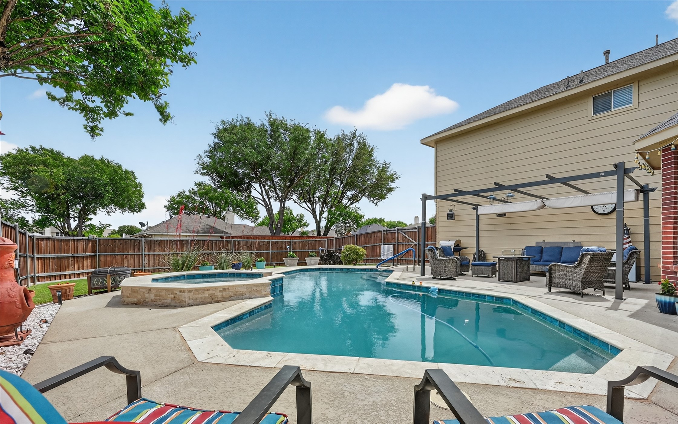757 Summit Run Lewisville TX 75077