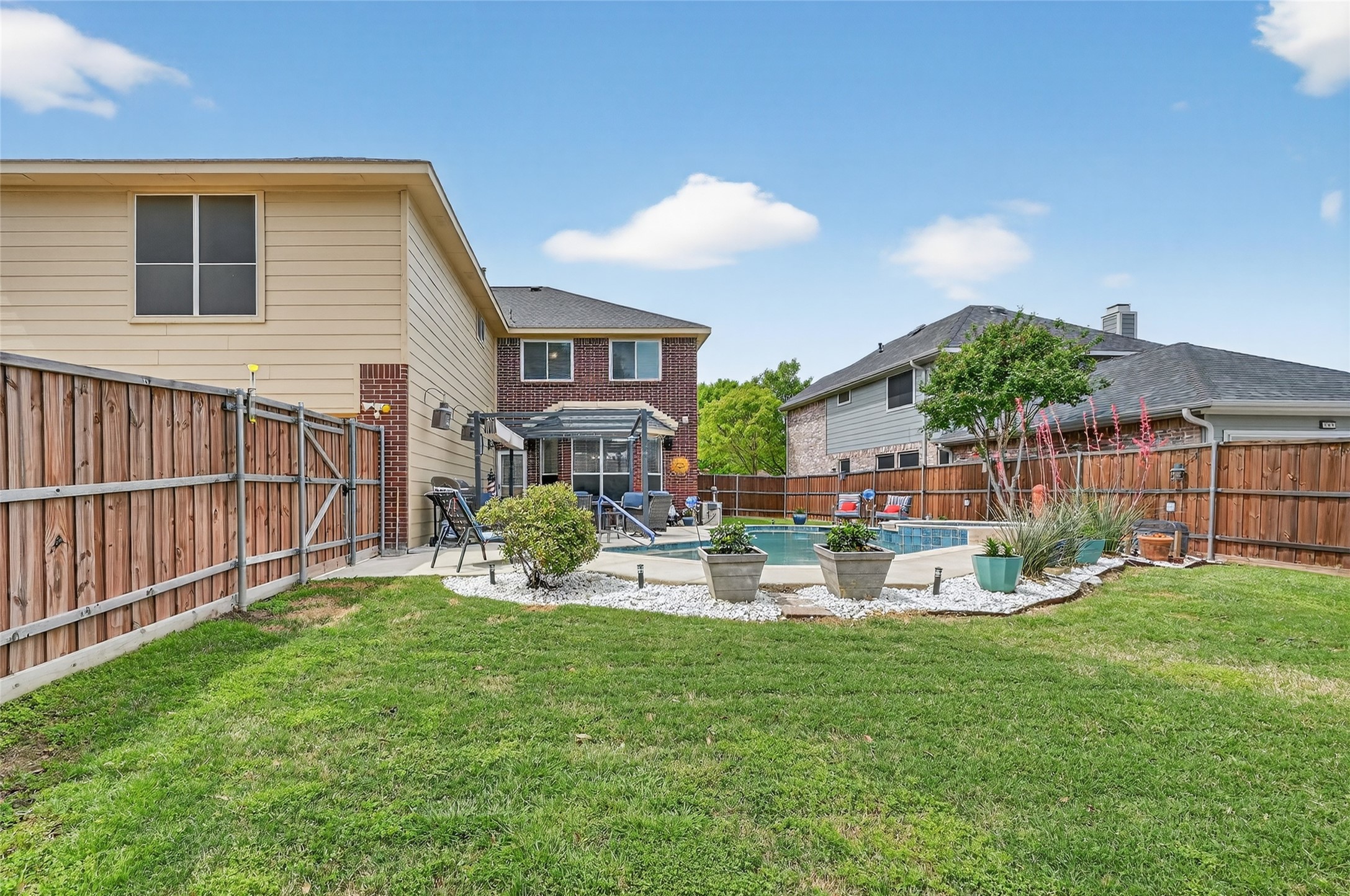 757 Summit Run Lewisville TX 75077