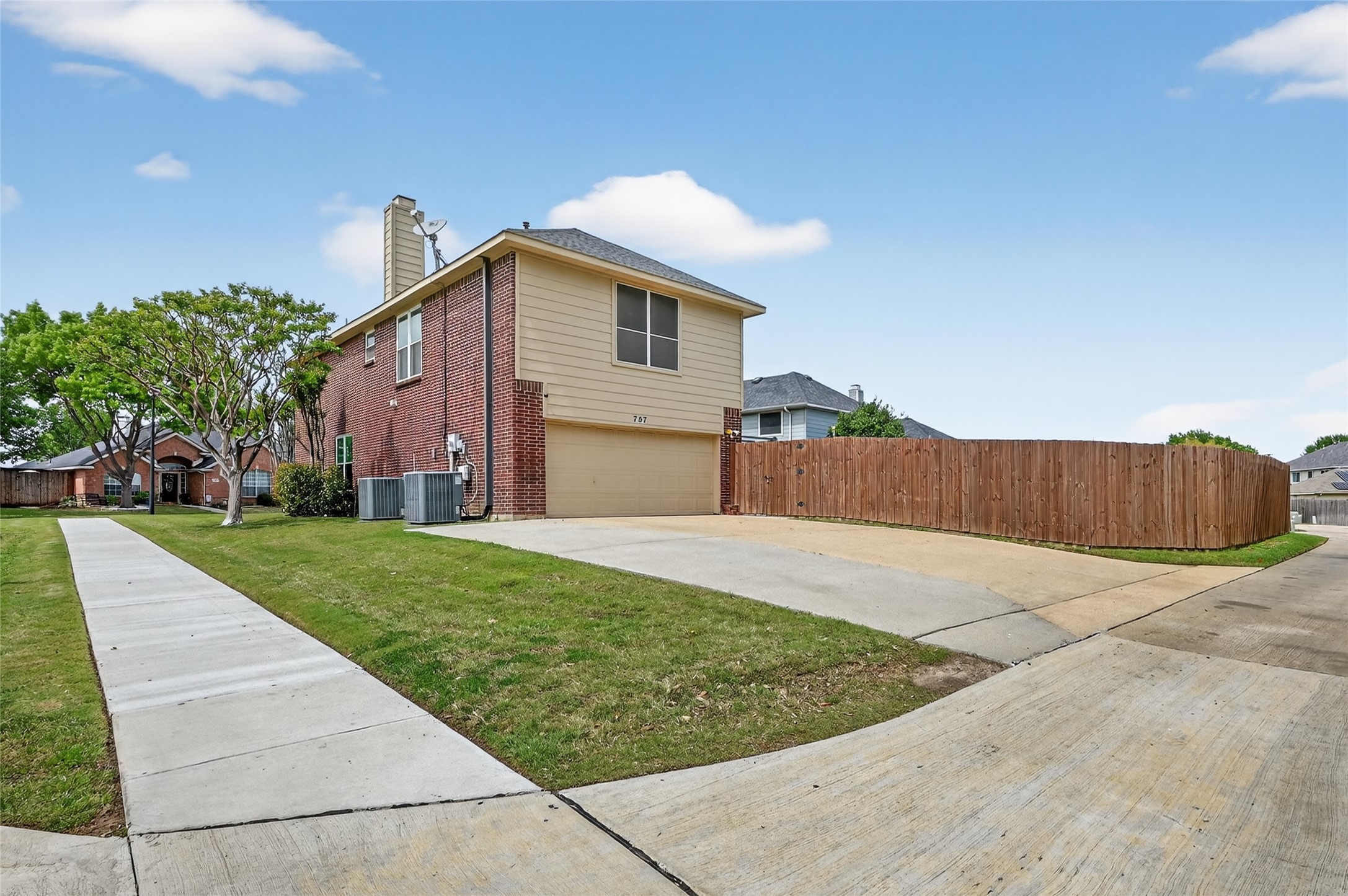 757 Summit Run Lewisville TX 75077
