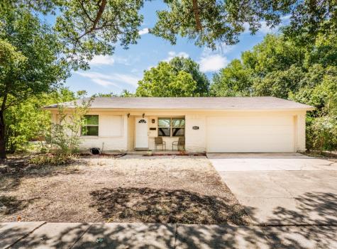 4202 Fernwood Drive Garland TX 75042