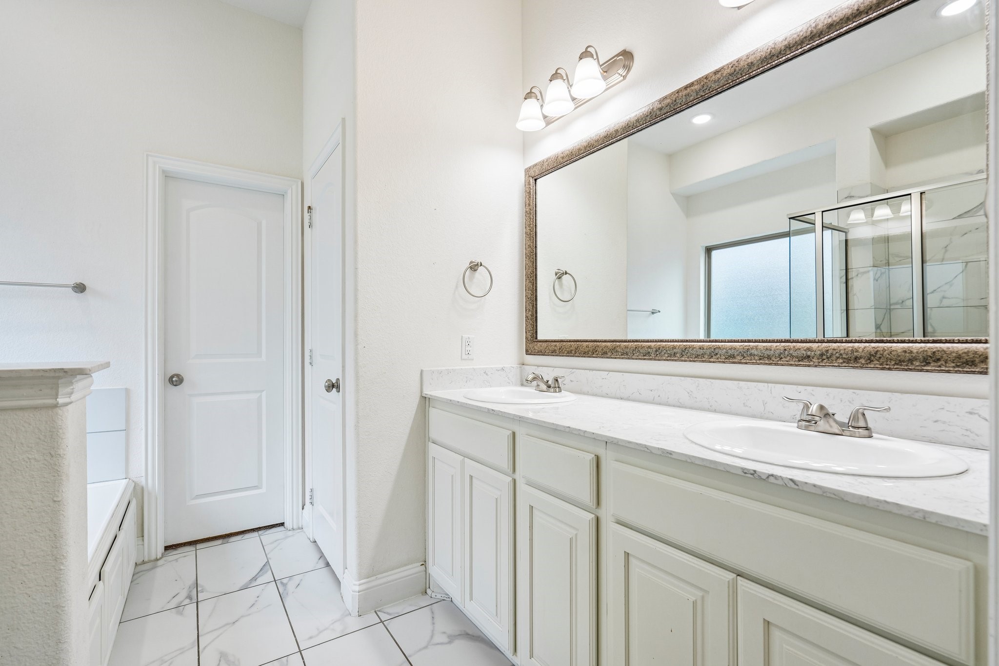 871 Mccall Drive Fate TX 75087