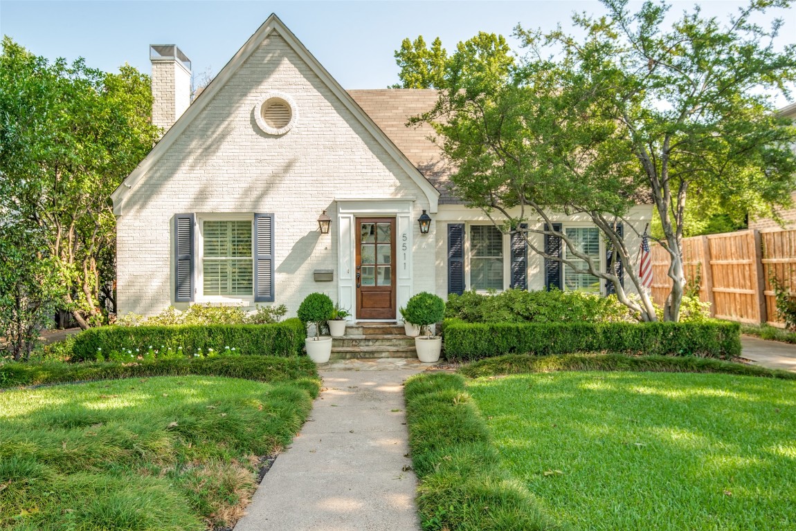 5511 W Amherst Avenue Dallas TX 75209