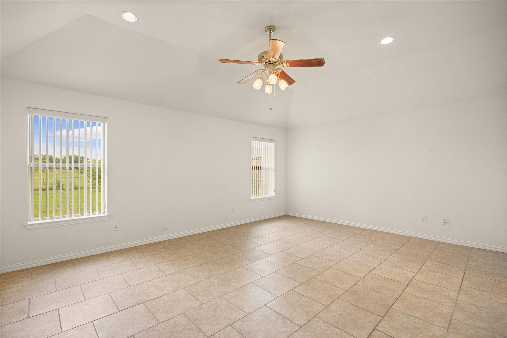 1904 Lazy Court Granbury TX 76048
