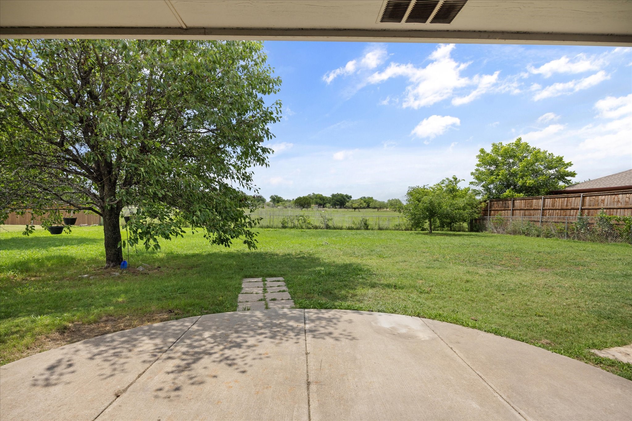 1904 Lazy Court Granbury TX 76048