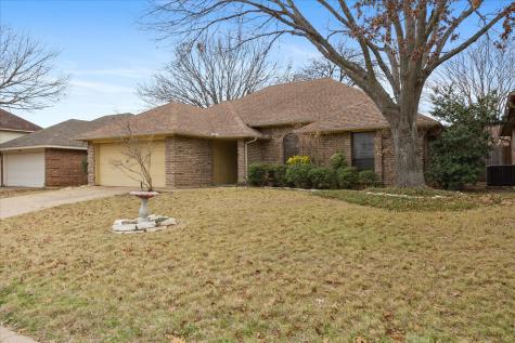 7824 Mahonia Drive Fort Worth TX 76133