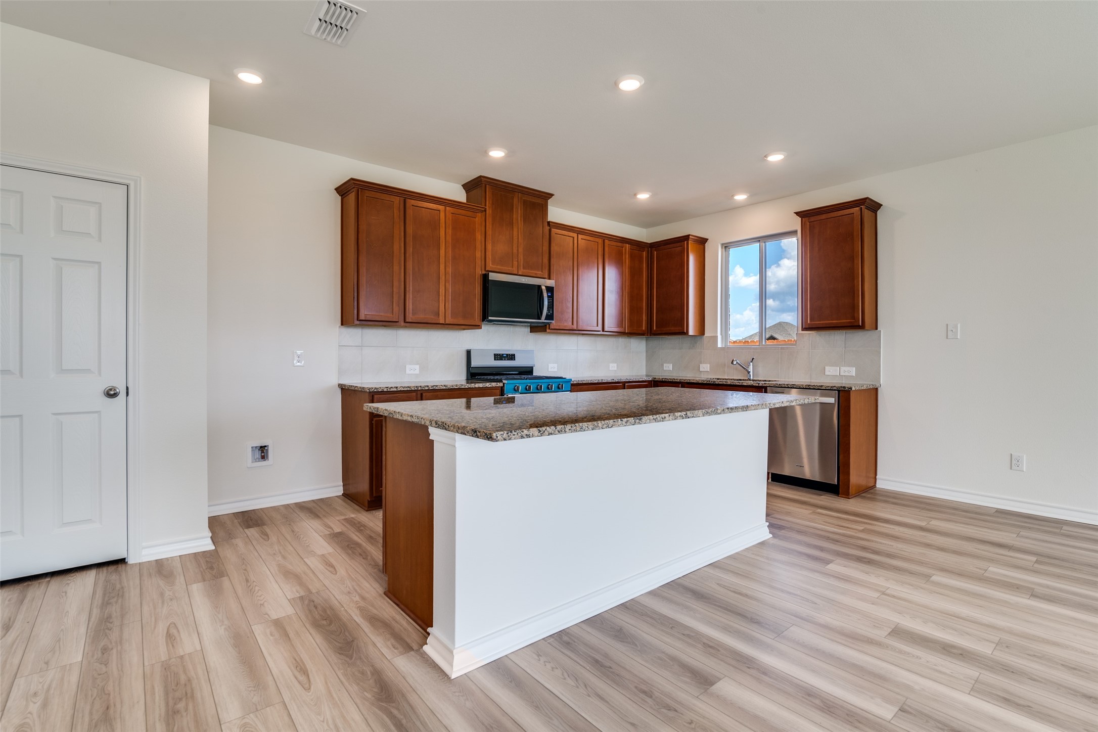 4105 Buffalo Grass Trail Crandall TX 75114