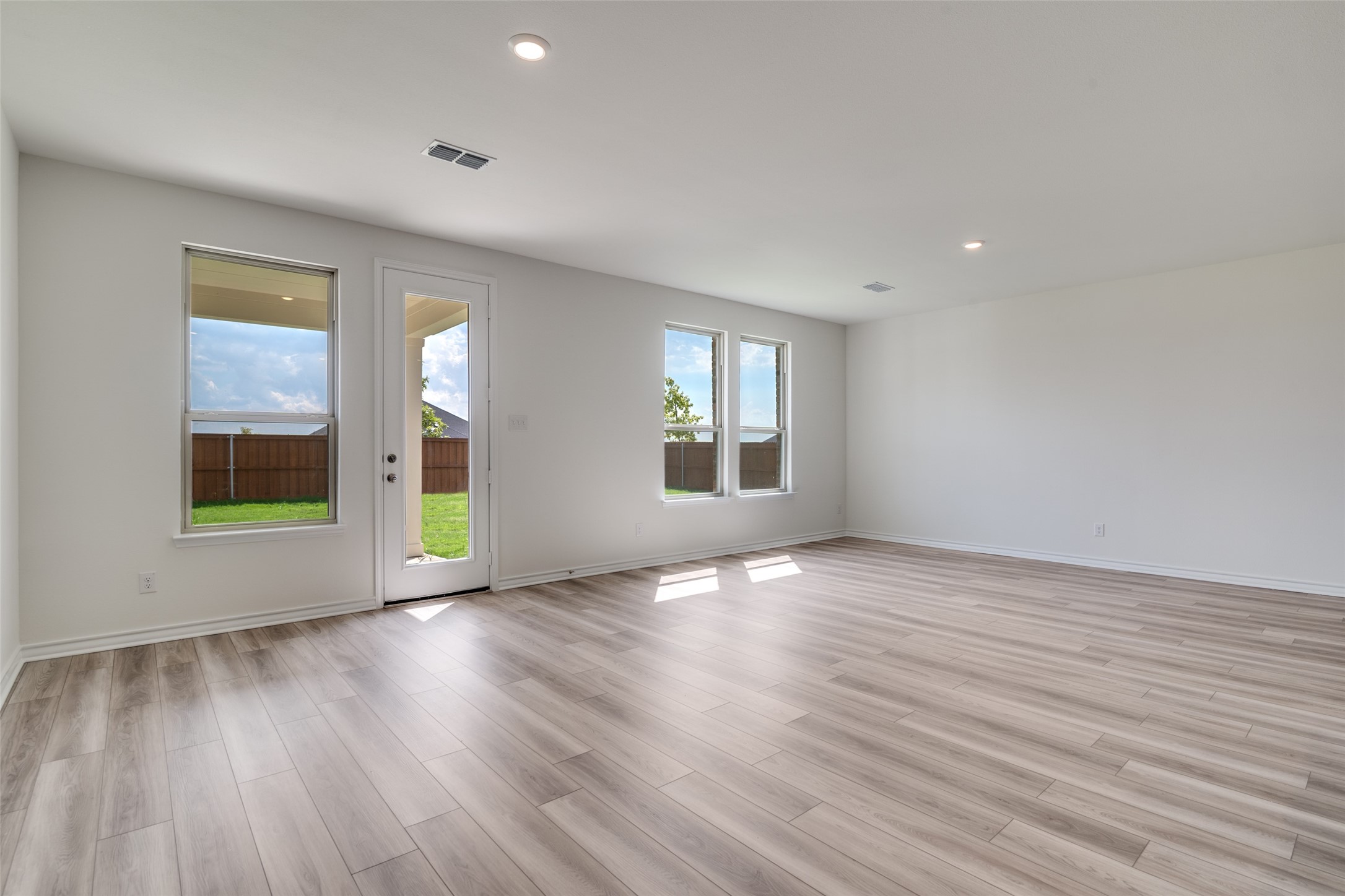 4105 Buffalo Grass Trail Crandall TX 75114