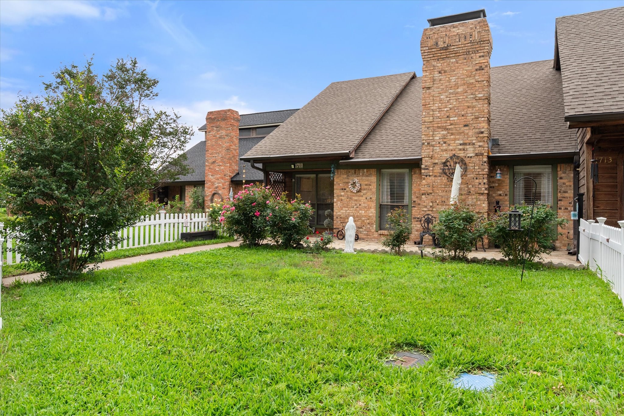 1711 Clearbrook Lane Corsicana TX 75110