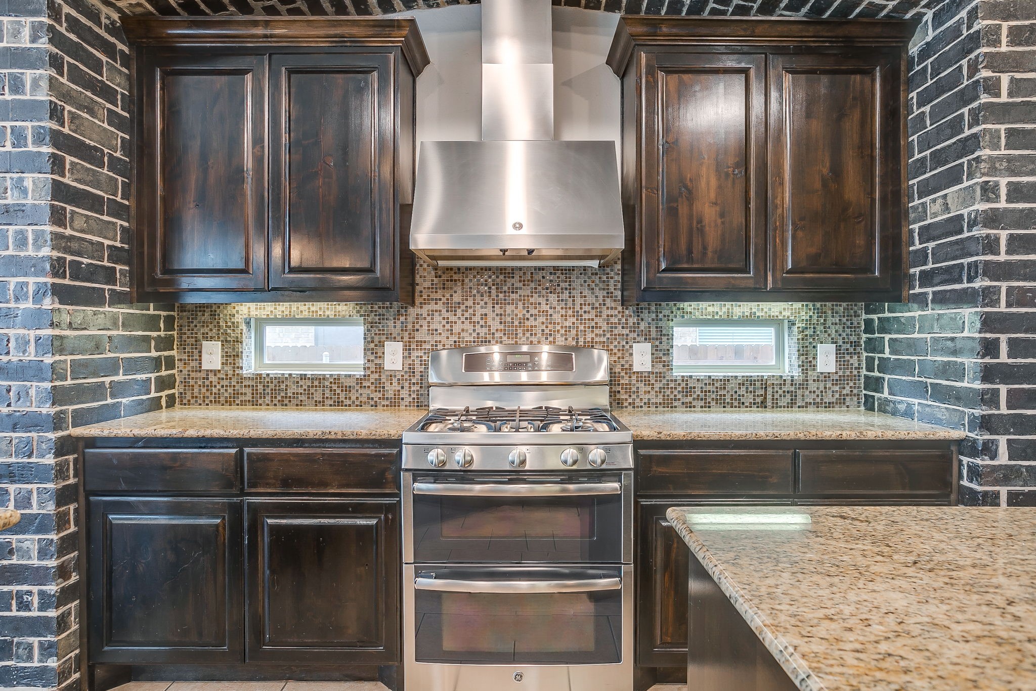 1216 Yosemite Way Burleson TX 76028
