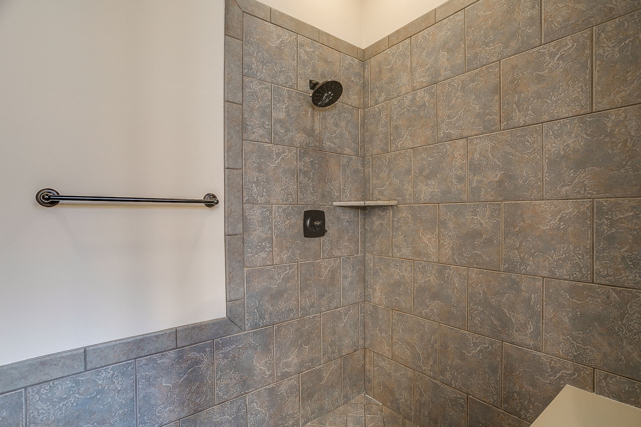 1216 Yosemite Way Burleson TX 76028