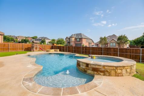 1216 Yosemite Way Burleson TX 76028