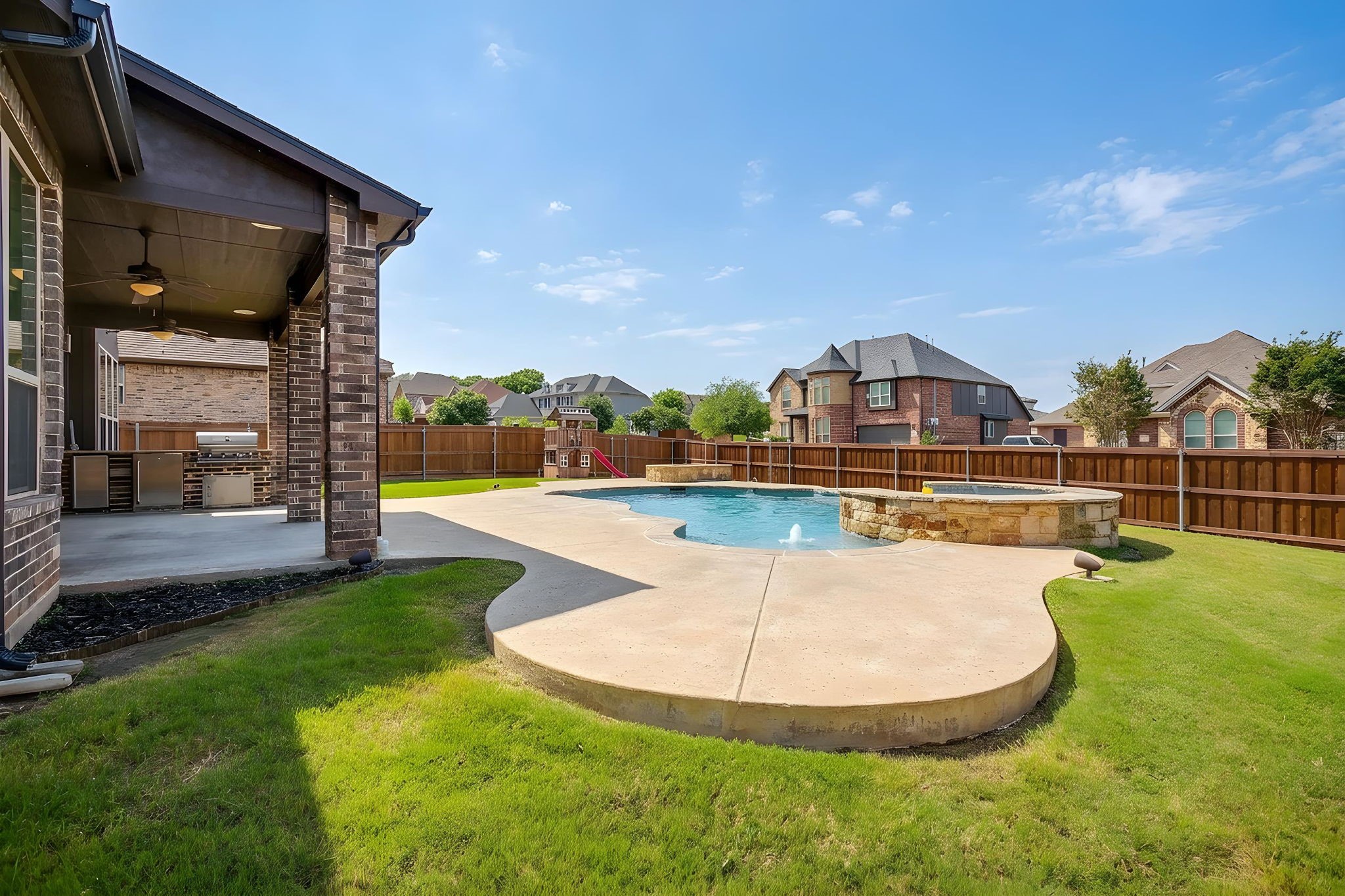 1216 Yosemite Way Burleson TX 76028