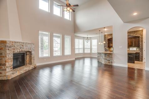 1216 Yosemite Way Burleson TX 76028