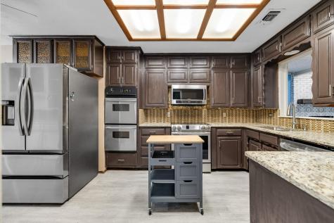 1904 Bay Oaks Court Fort Worth TX 76112