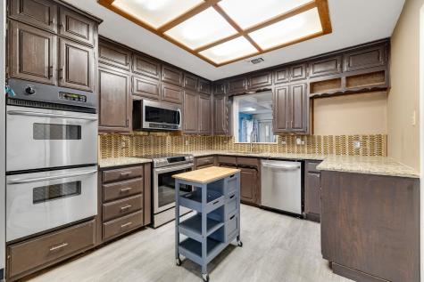 1904 Bay Oaks Court Fort Worth TX 76112