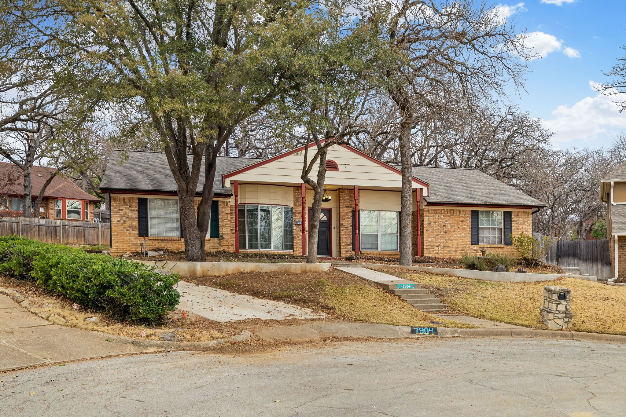 1904 Bay Oaks Court Fort Worth TX 76112