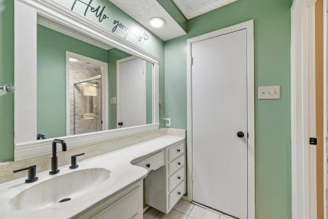 1904 Bay Oaks Court Fort Worth TX 76112