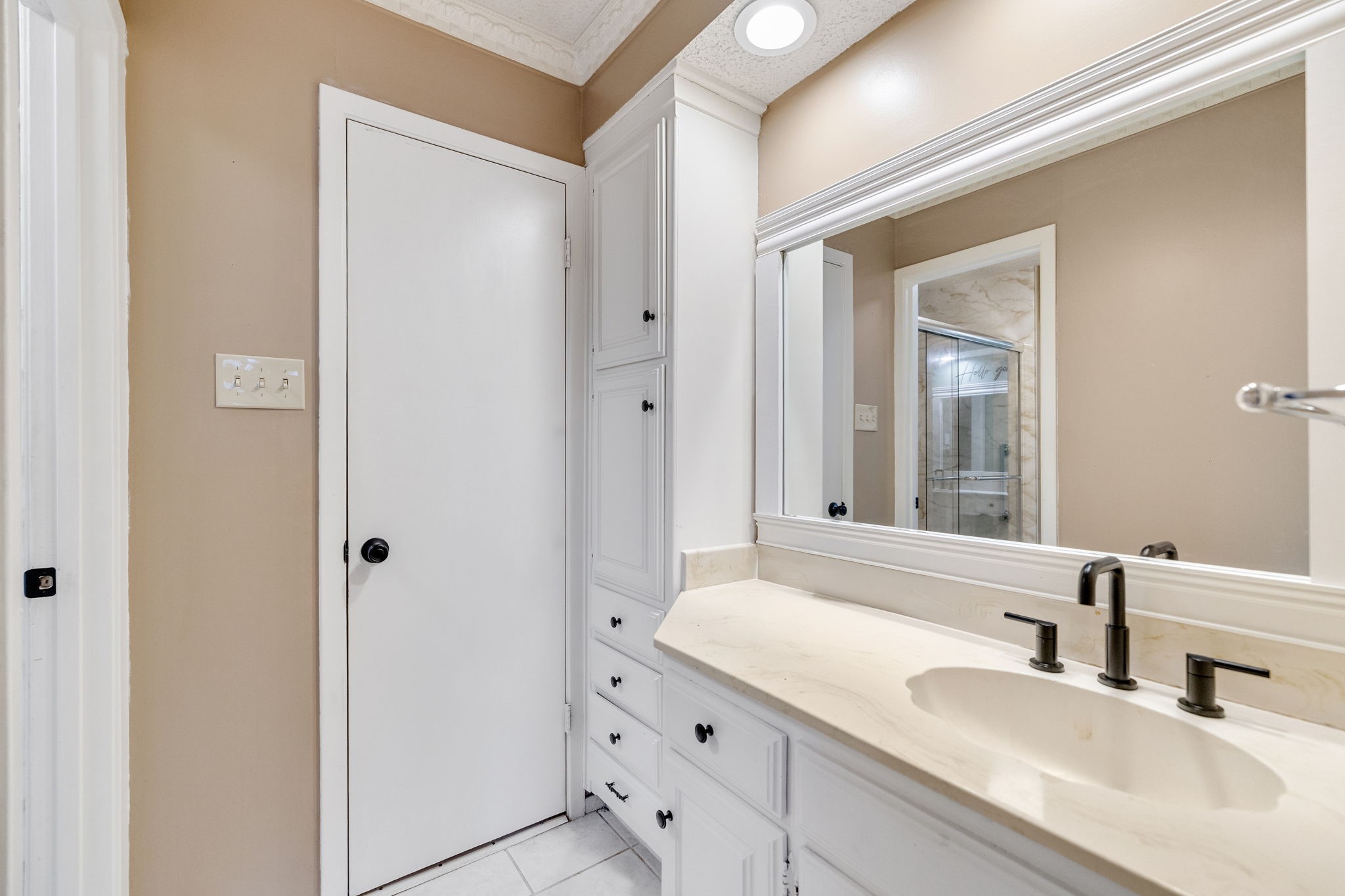 1904 Bay Oaks Court Fort Worth TX 76112
