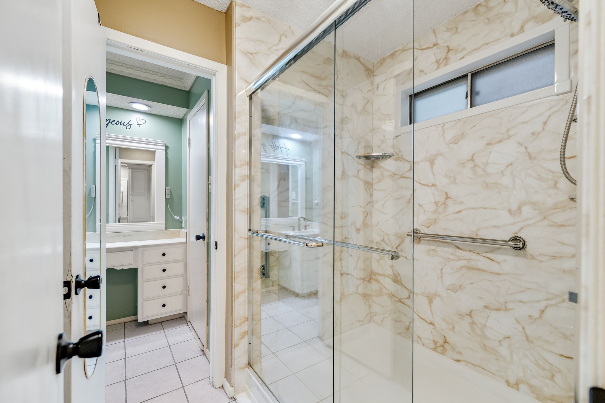 1904 Bay Oaks Court Fort Worth TX 76112
