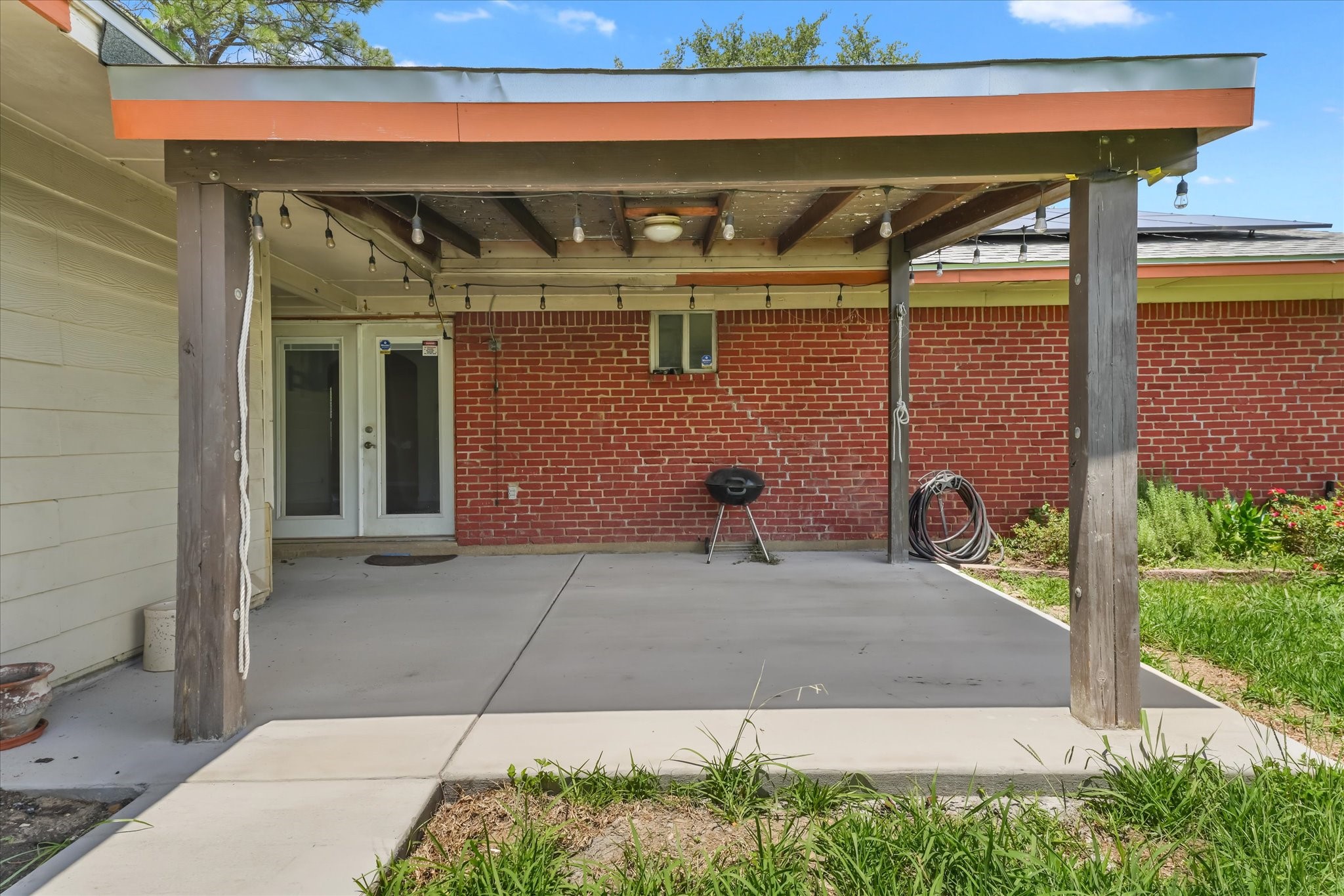 4014 W Rochelle Road Irving TX 75062
