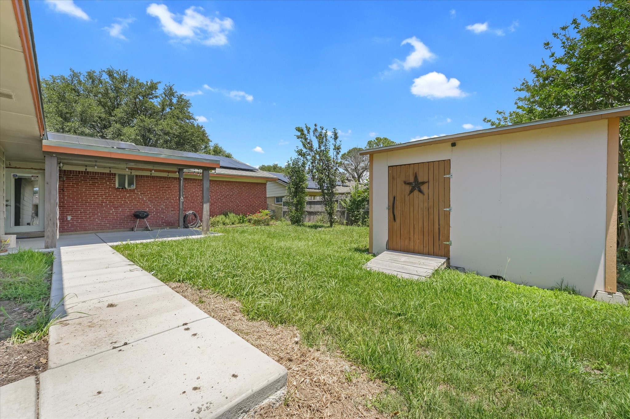 4014 W Rochelle Road Irving TX 75062