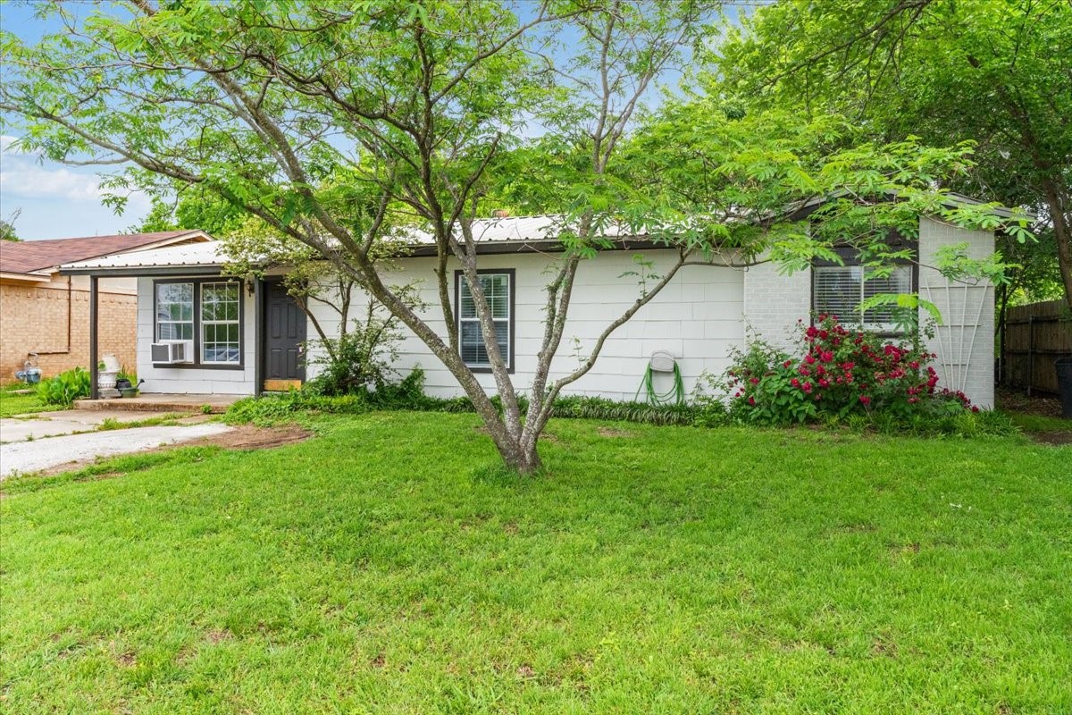 716 N Cummings Drive Alvarado TX 76009