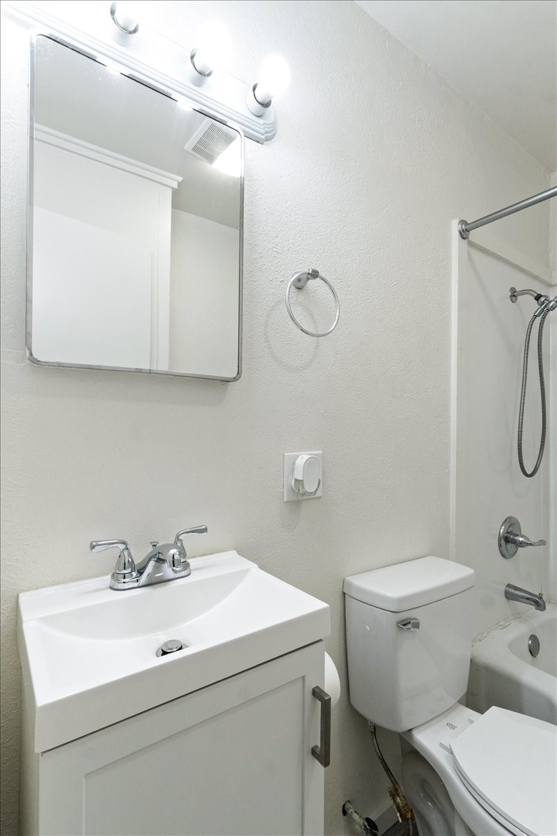 716 N Cummings Drive Alvarado TX 76009