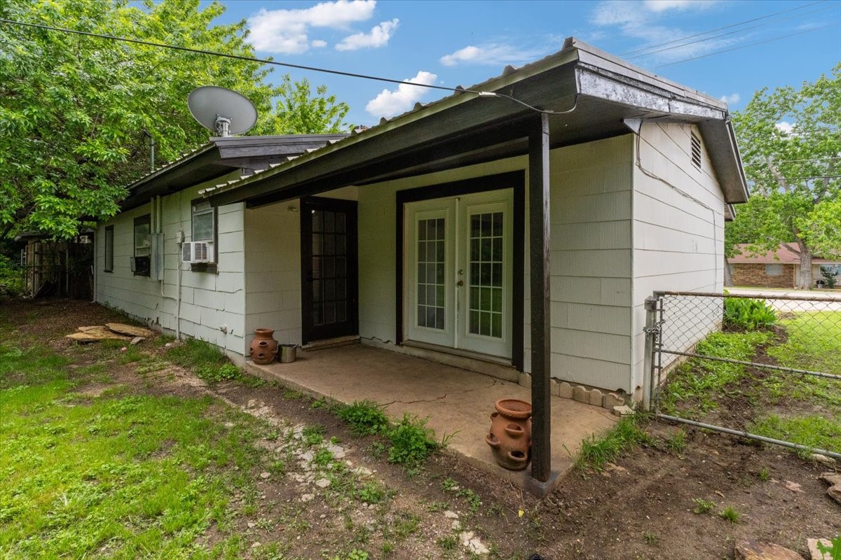 716 N Cummings Drive Alvarado TX 76009