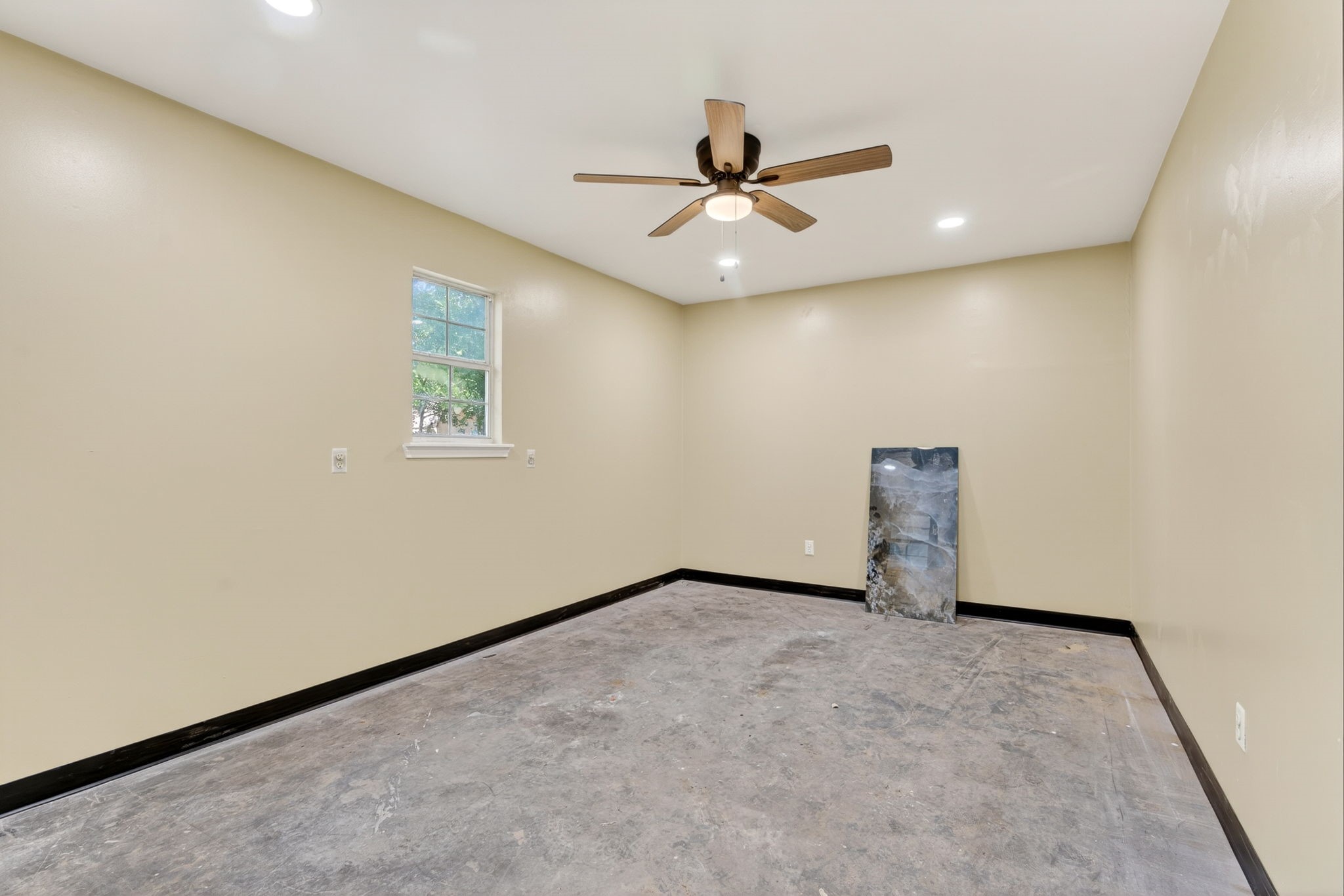 2711 N Locust Street Denton TX 76209