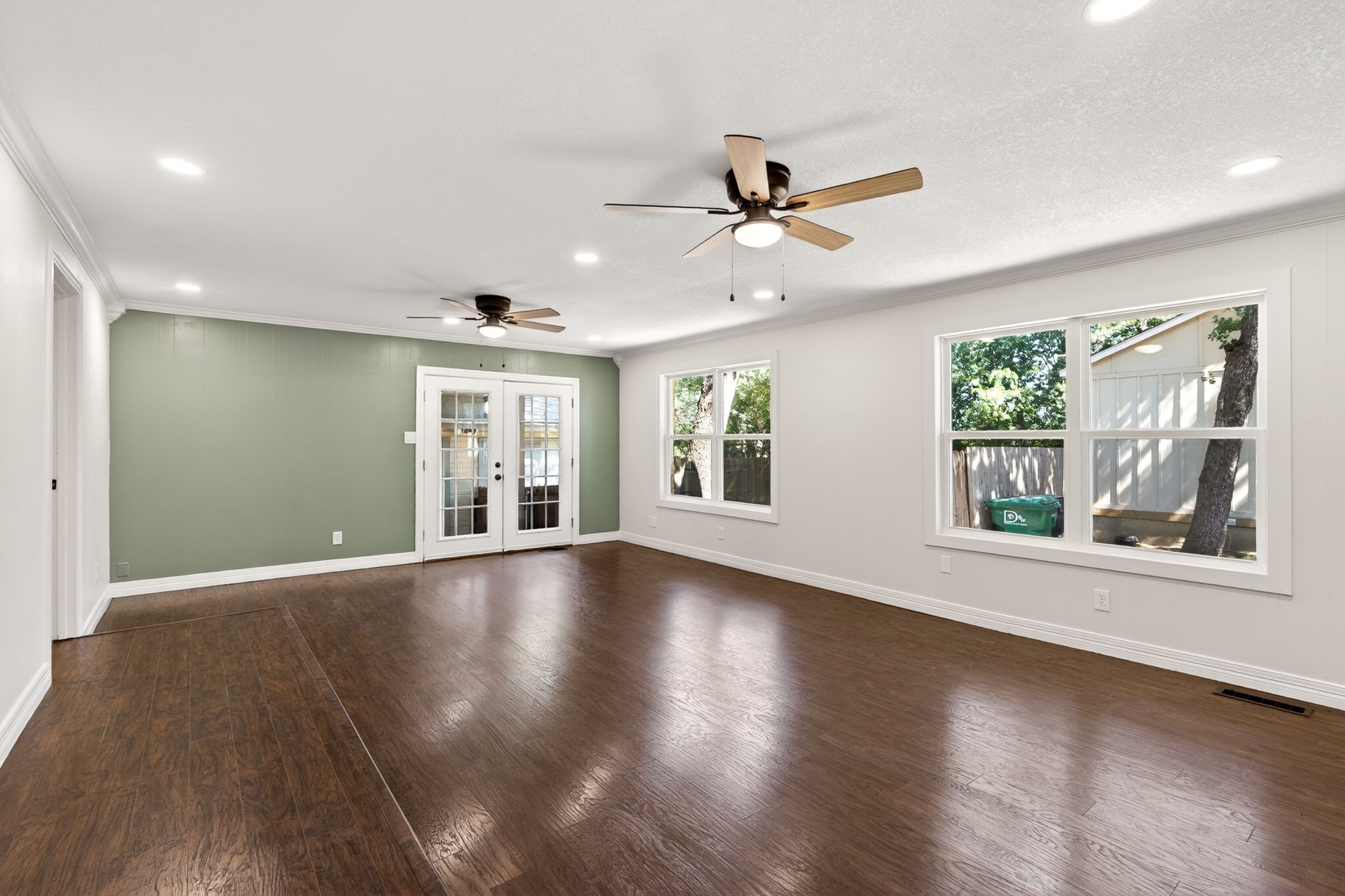 2711 N Locust Street Denton TX 76209