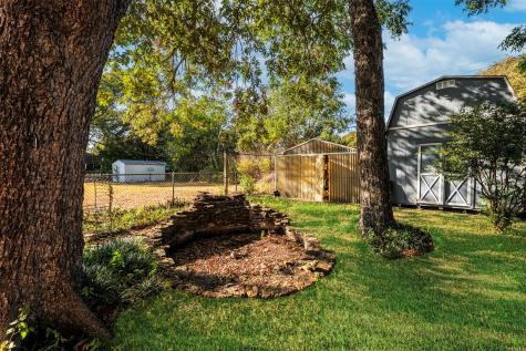 4557 Dee Lane Haltom City TX 76117