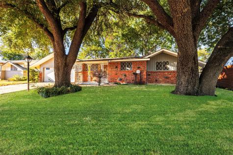 4557 Dee Lane Haltom City TX 76117