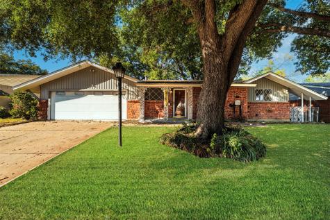 4557 Dee Lane Haltom City TX 76117
