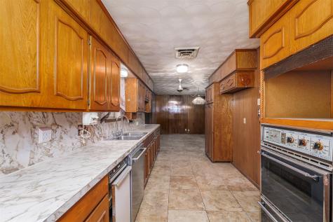 4557 Dee Lane Haltom City TX 76117