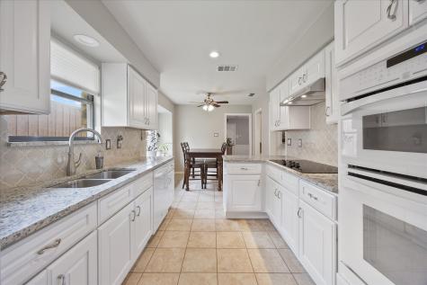 1910 Vista Oaks Drive Carrollton TX 75007