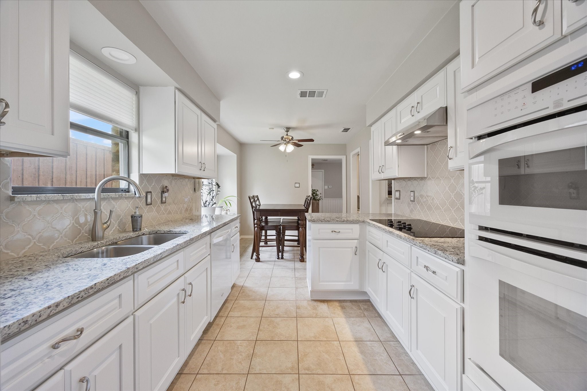 1910 Vista Oaks Drive Carrollton TX 75007