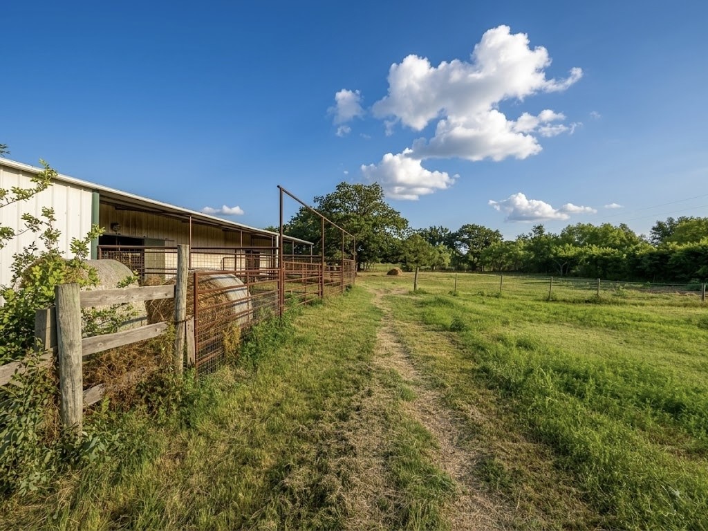 14643 County Road 4060 Scurry TX 75158