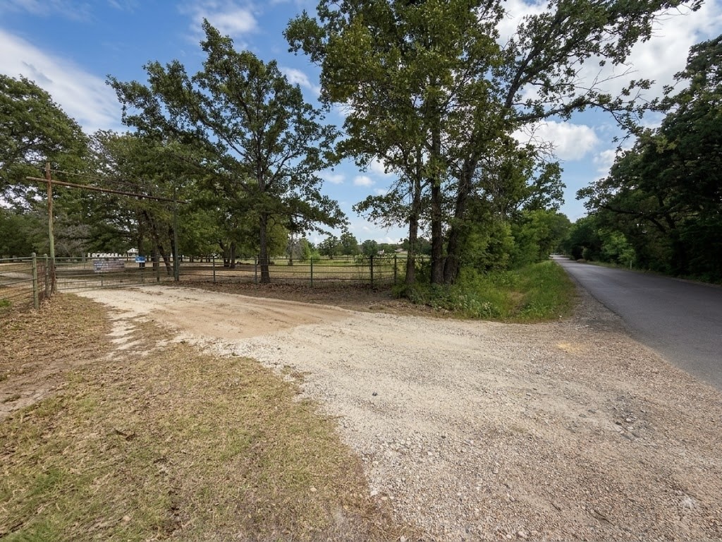 14643 County Road 4060 Scurry TX 75158