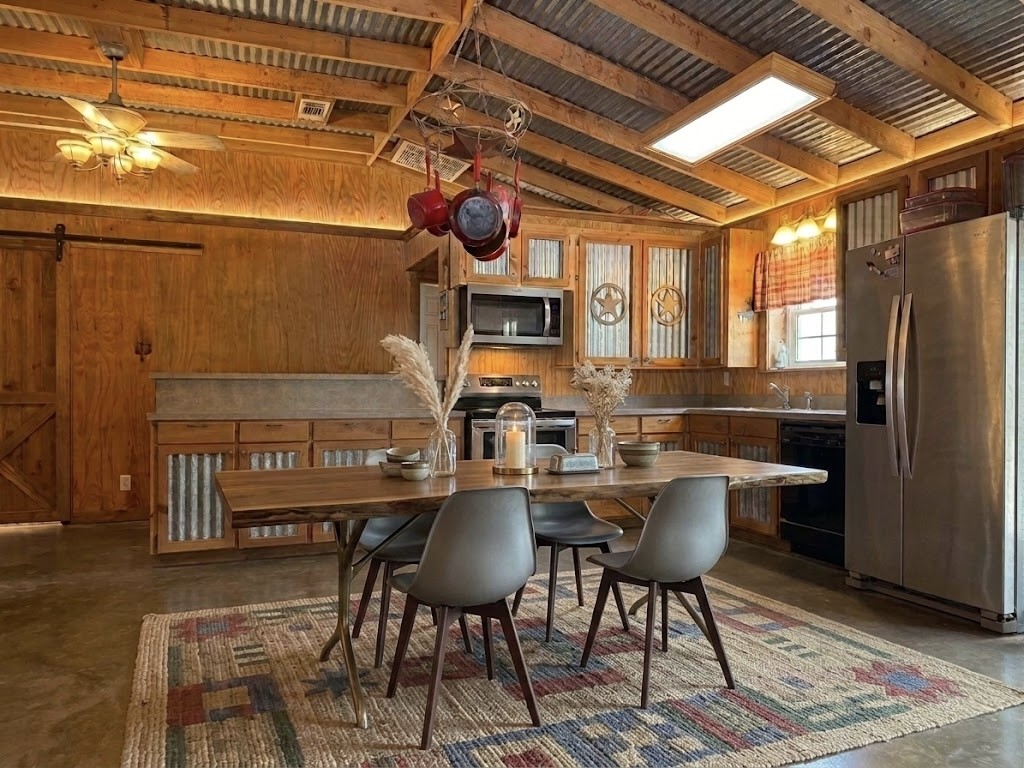 14643 County Road 4060 Scurry TX 75158