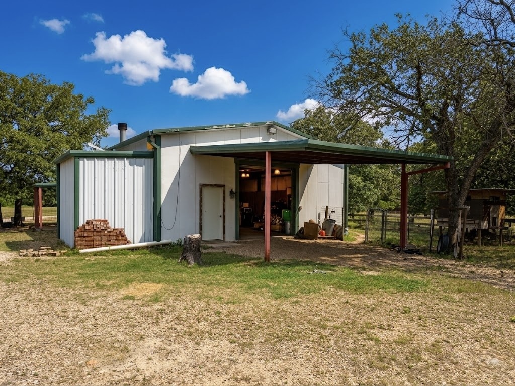 14643 County Road 4060 Scurry TX 75158