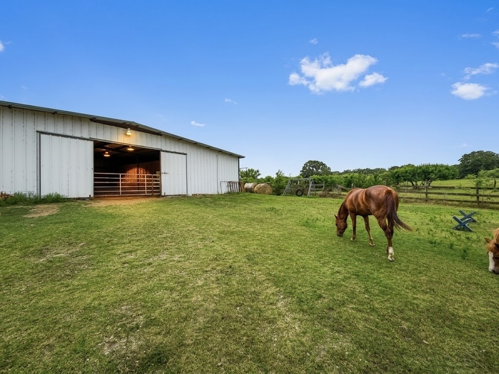 14643 County Road 4060 Scurry TX 75158