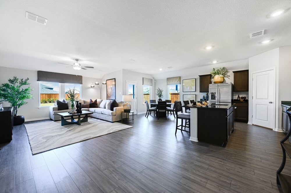 2333 Buffalo Bayou Way Crandall TX 75114